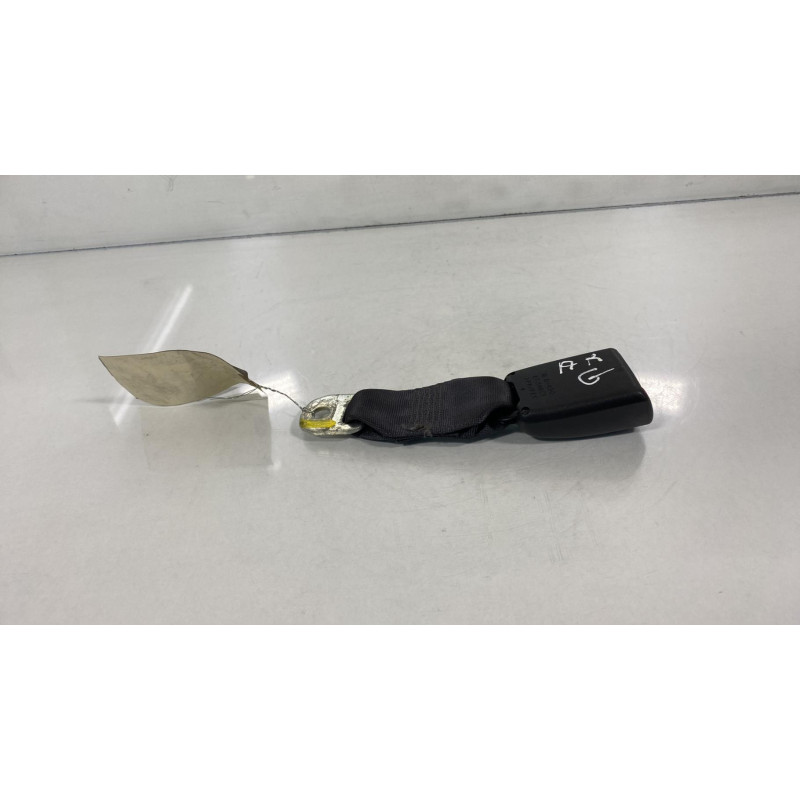 Attache ceinture arriere gauche SUZUKI SX4 1 Photo n°2