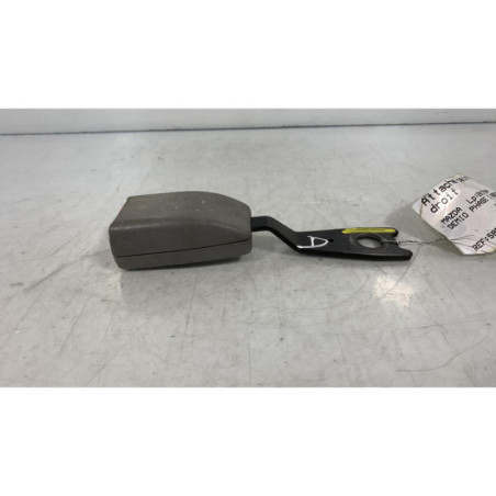 Attache ceinture avant droit MAZDA DEMIO