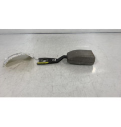 Attache ceinture avant droit MAZDA DEMIO