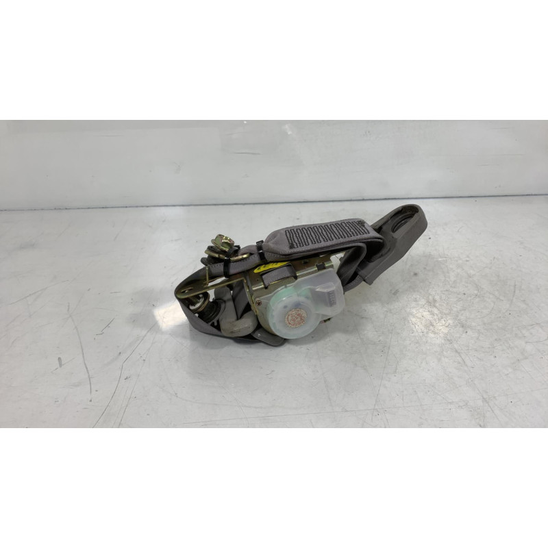 Ceinture arriere droit MAZDA DEMIO Photo n°1