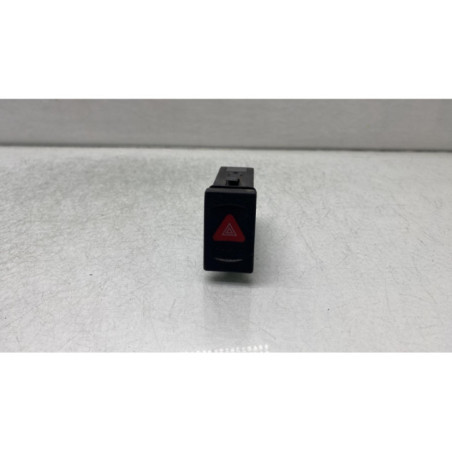 Bouton de warning VOLKSWAGEN PASSAT 4 Photo n°1