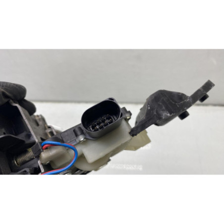 Serrure avant droit VOLKSWAGEN PASSAT 4