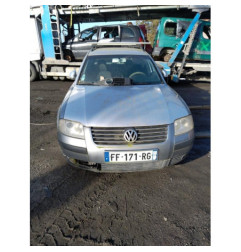 Serrure avant droit VOLKSWAGEN PASSAT 4