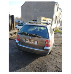 Serrure avant droit VOLKSWAGEN PASSAT 4