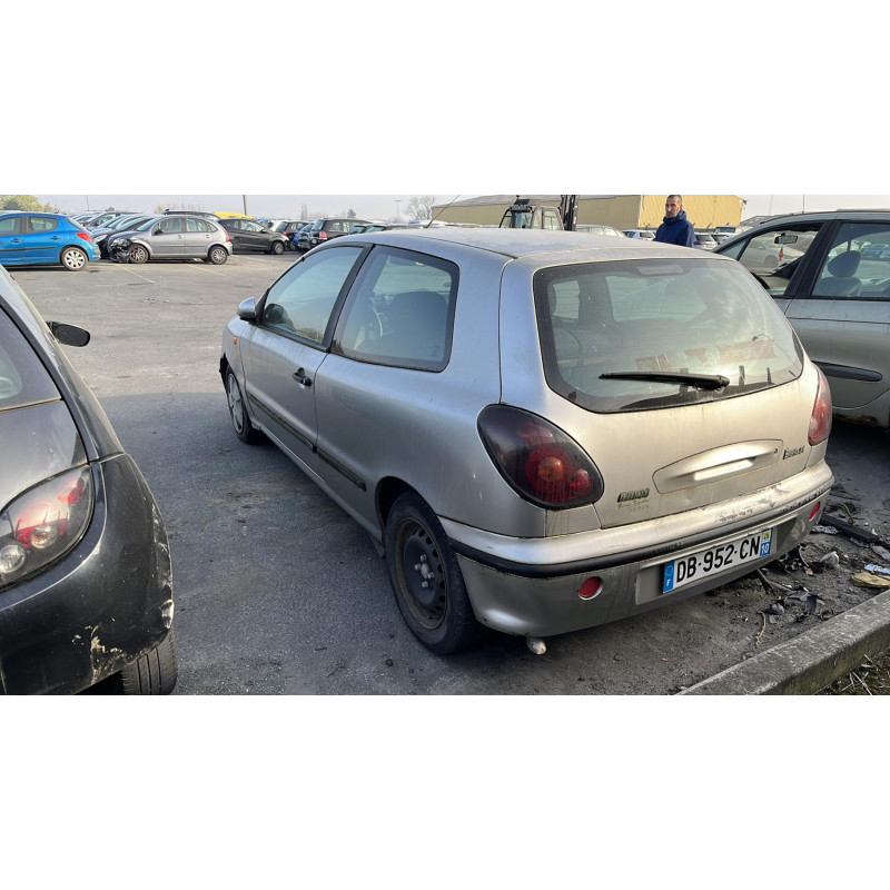 Serrure de coffre FIAT BRAVO 1 Photo n°8