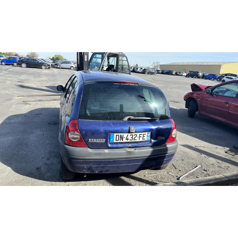 Pare choc arriere RENAULT CLIO 2 Photo n°11