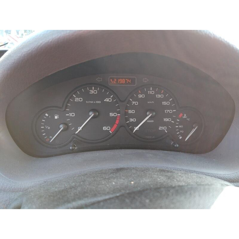 Bouton de warning PEUGEOT 206 Photo n°10