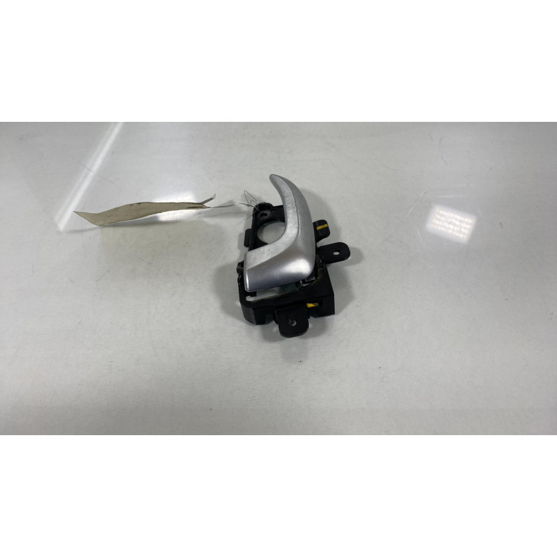 Poignee interieur arriere gauche HYUNDAI I 30 2 Photo n°2
