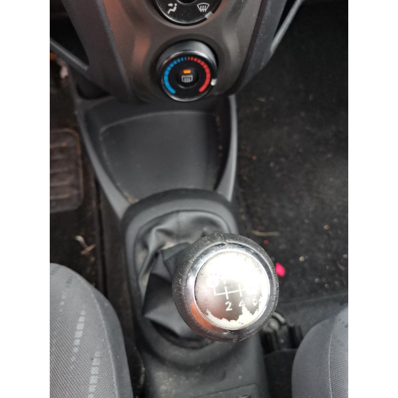 Capot TOYOTA YARIS 2 Photo n°15