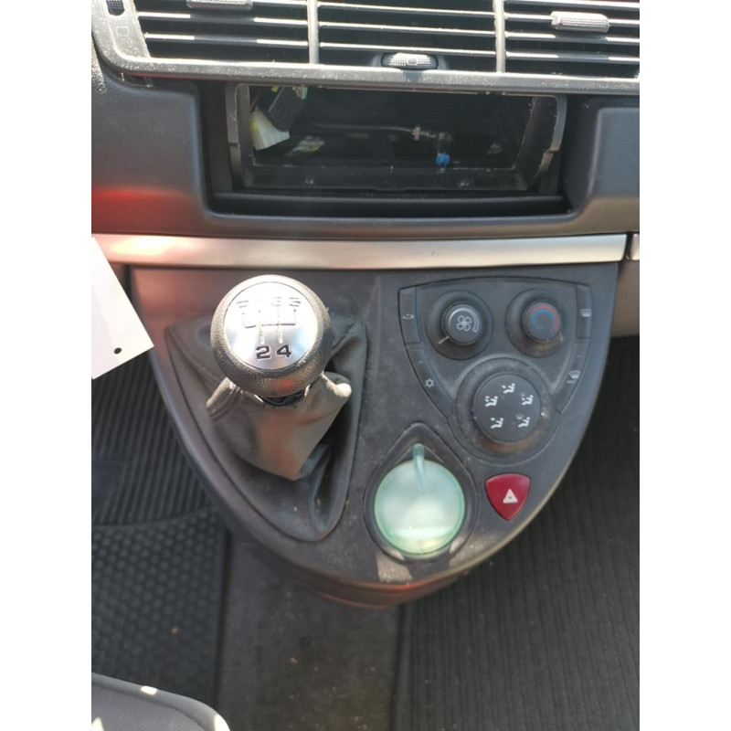 Pare choc arriere PEUGEOT 807 Photo n°13