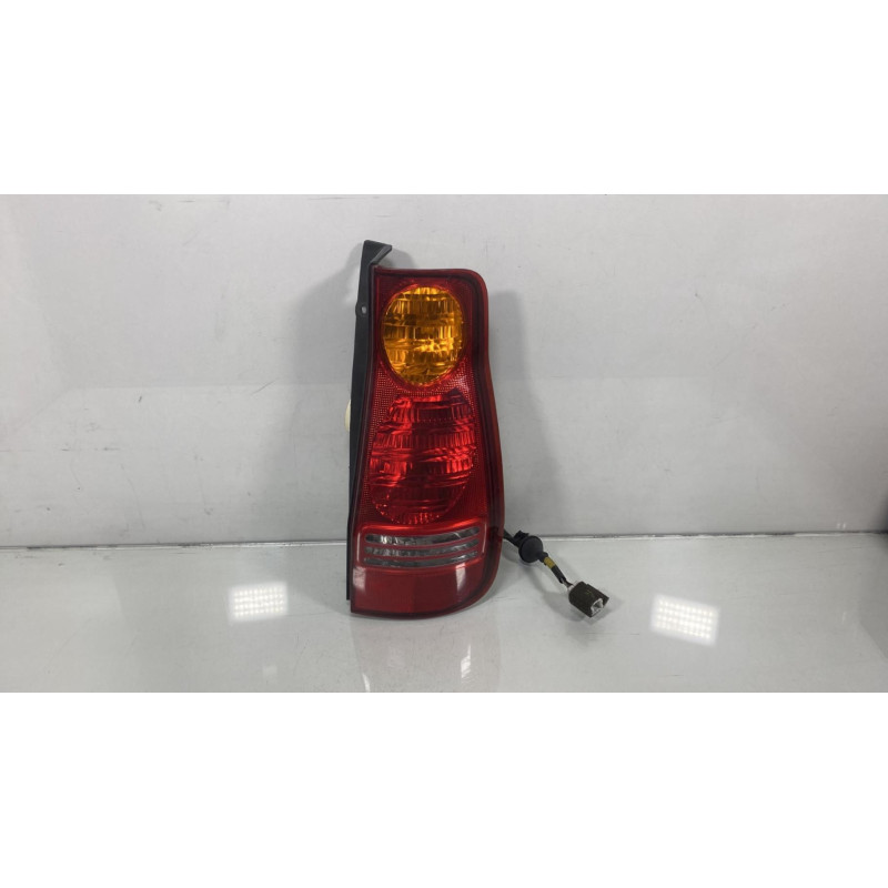 Feu arriere principal droit (feux) HYUNDAI MATRIX Photo n°2