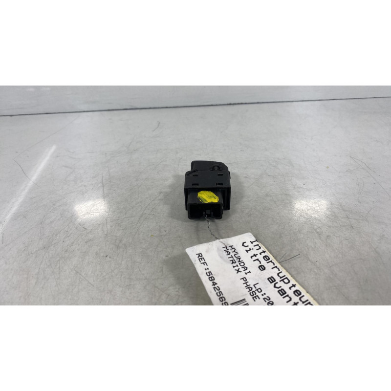 Interrupteur de leve vitre avant droit HYUNDAI MATRIX Photo n°3