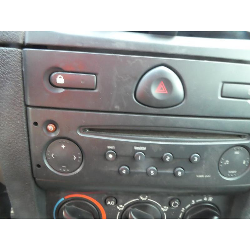 Eclairage de plafonnier RENAULT CLIO 2 Photo n°14