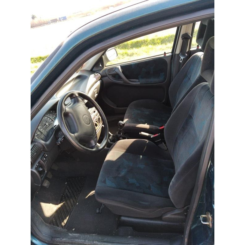 Feu arriere principal droit (feux) OPEL ASTRA F Photo n°4