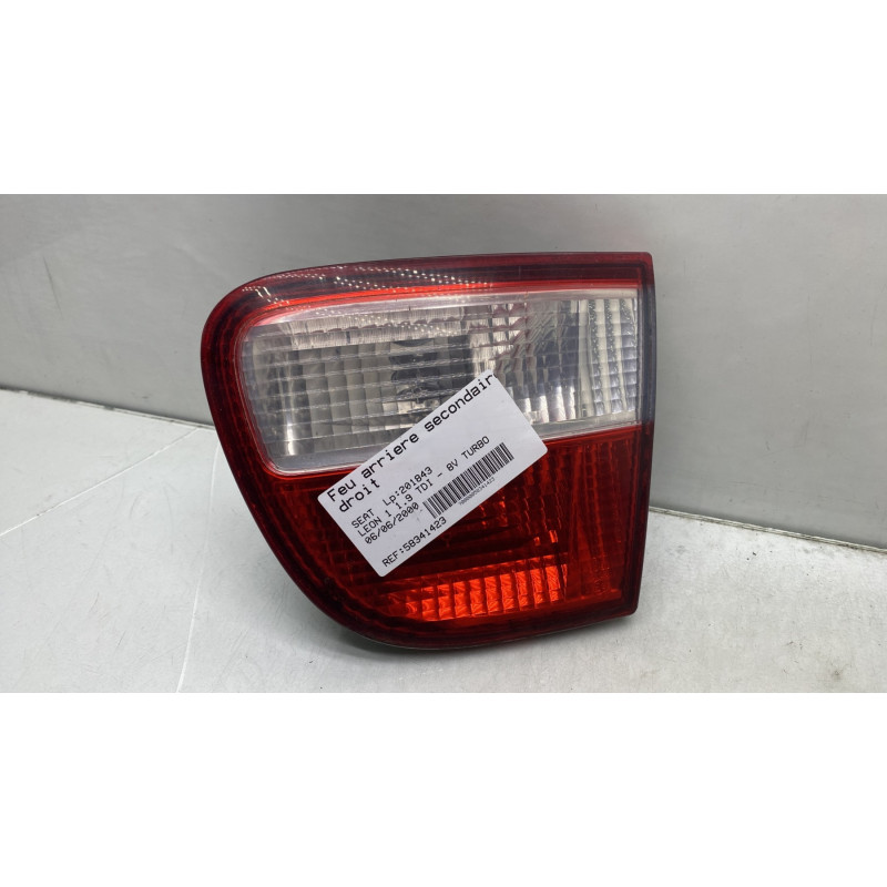 Feu arriere secondaire droit (feux) SEAT LEON 1 Photo n°1