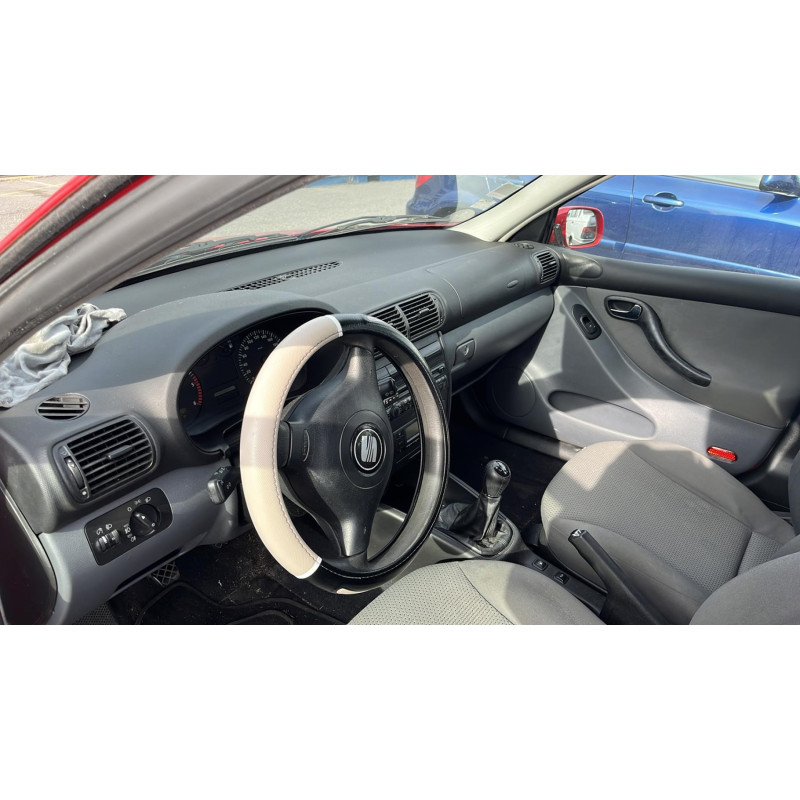 Feu arriere secondaire droit (feux) SEAT LEON 1 Photo n°10