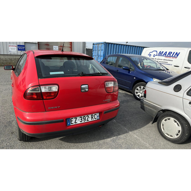 Feu arriere secondaire droit (feux) SEAT LEON 1 Photo n°12