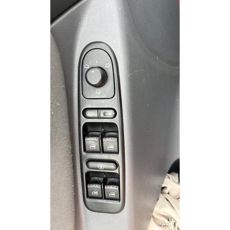 Feu arriere secondaire droit (feux) SEAT LEON 1 Photo n°13