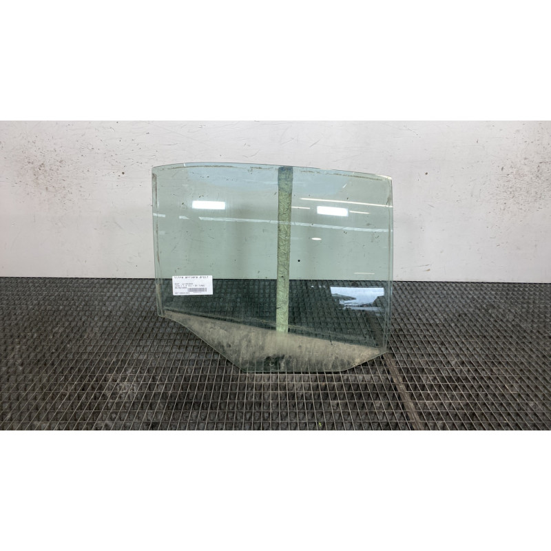 Vitre arriere droit SEAT LEON 1 Photo n°1