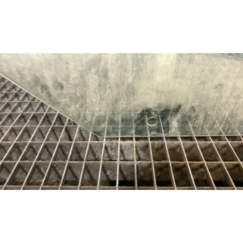 Vitre arriere droit SEAT LEON 1 Photo n°3