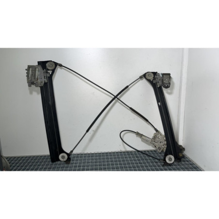 Leve vitre electrique avant droit MERCEDES CLASSE CLK 209 Photo n°1