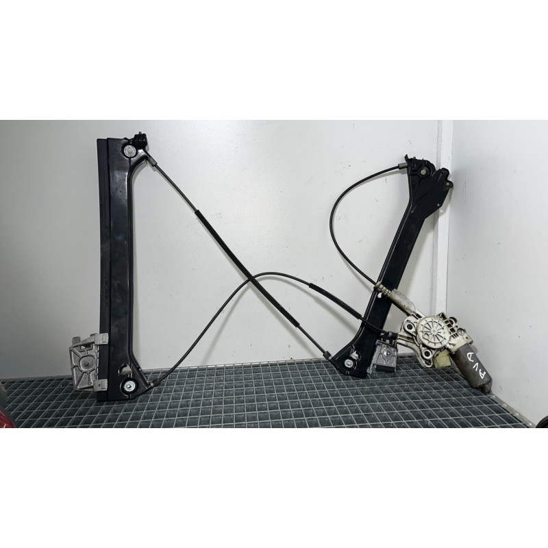 Leve vitre electrique avant droit MERCEDES CLASSE CLK 209 Photo n°2