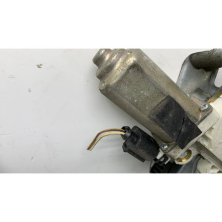 Leve vitre electrique avant droit FORD FOCUS 1 Photo n°1