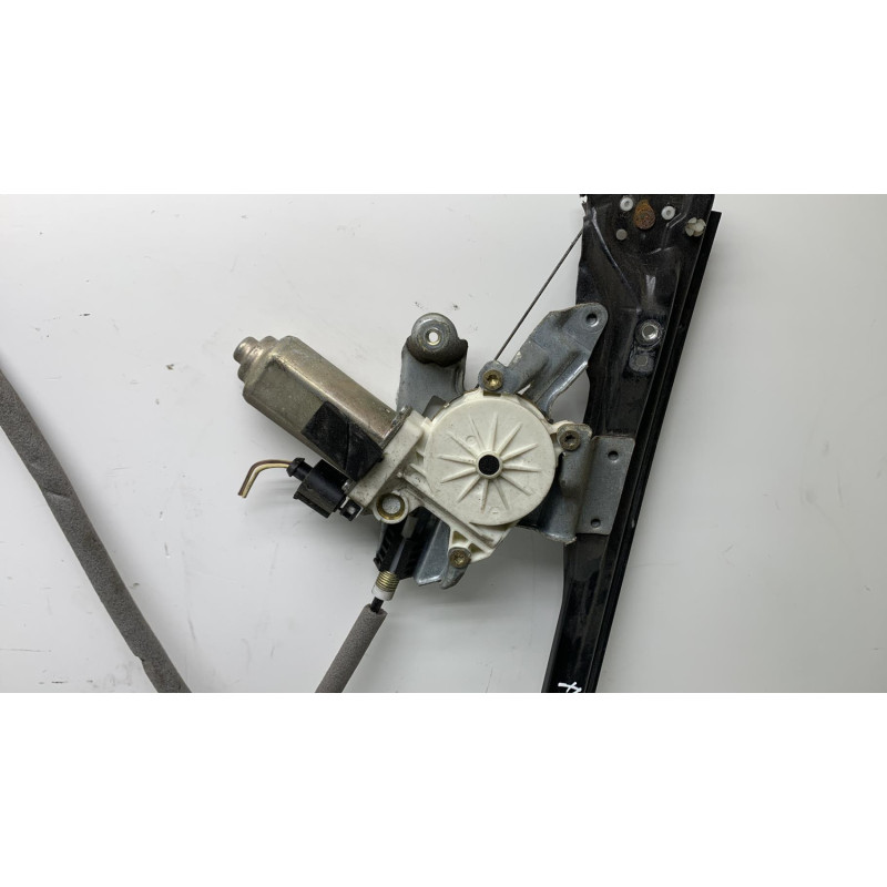 Leve vitre electrique avant droit FORD FOCUS 1 Photo n°4