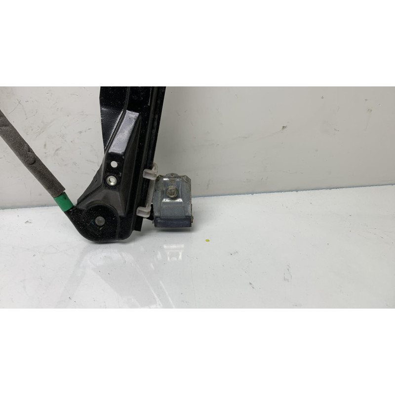 Leve vitre electrique avant droit FORD FOCUS 1 Photo n°5