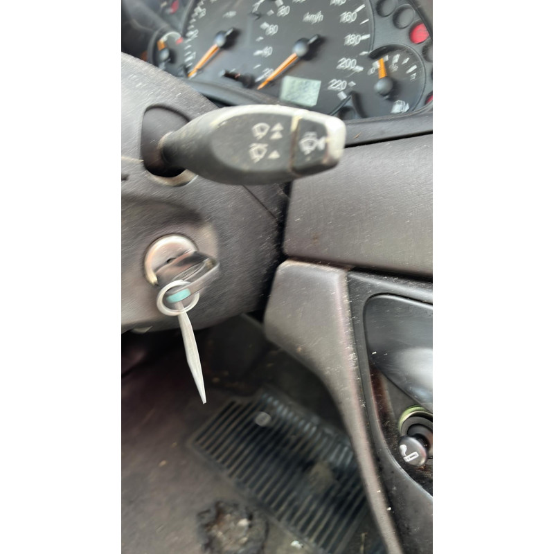 Leve vitre electrique avant droit FORD FOCUS 1 Photo n°9