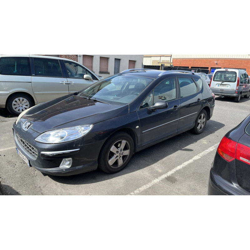 Feu arriere stop central PEUGEOT 407 Photo n°4