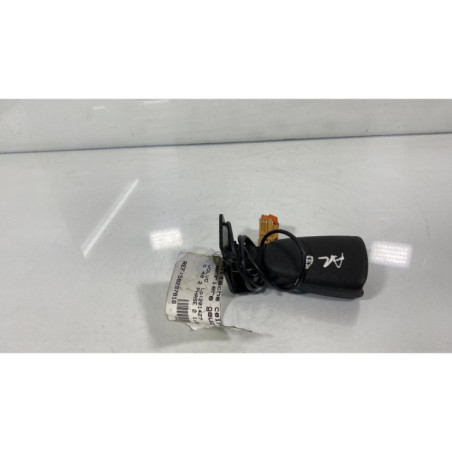 Attache ceinture arriere gauche VOLVO S 40 2 Photo n°1