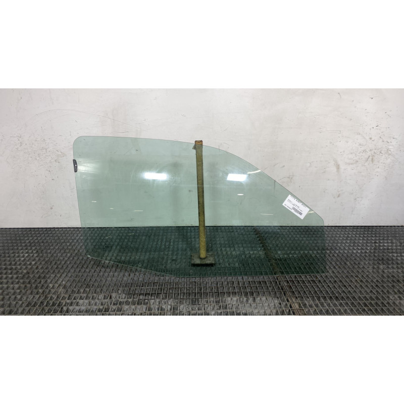 Vitre avant droit RENAULT CLIO 2 Photo n°4