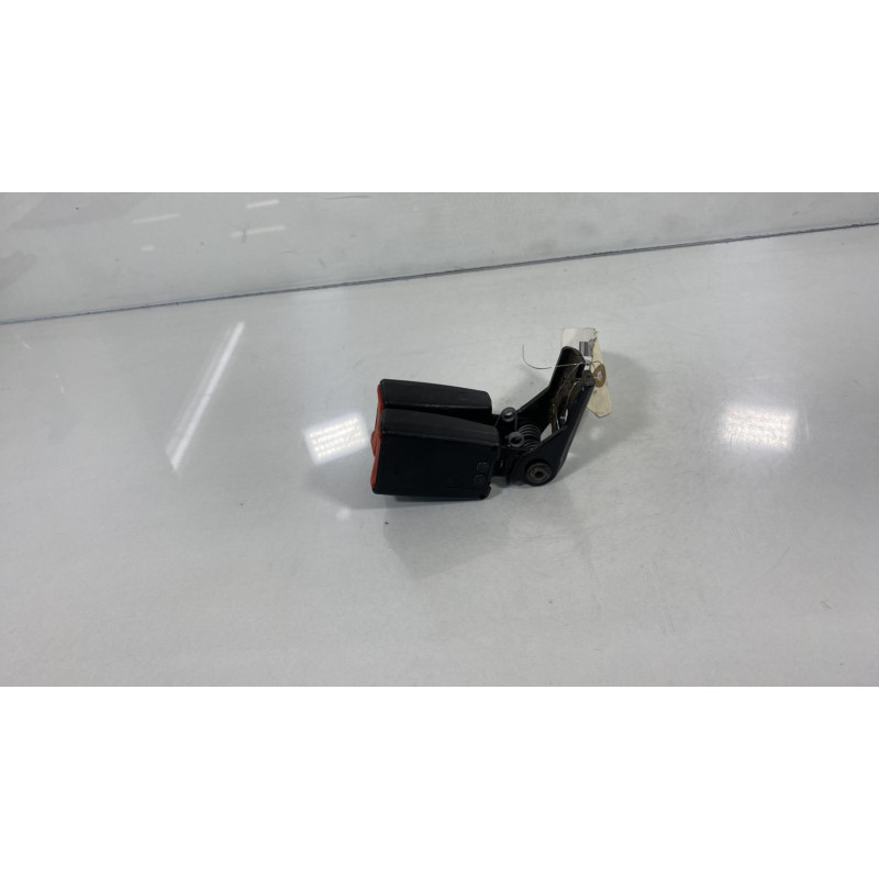 Attache ceinture arriere droit FORD FIESTA 6 Photo n°1