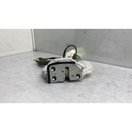 Serrure arriere droit HONDA CIVIC 8 Photo n°1