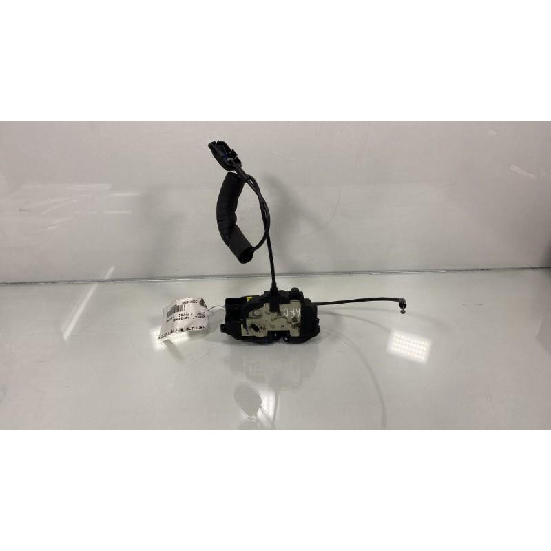 Serrure arriere droit RENAULT SCENIC 3 Photo n°2