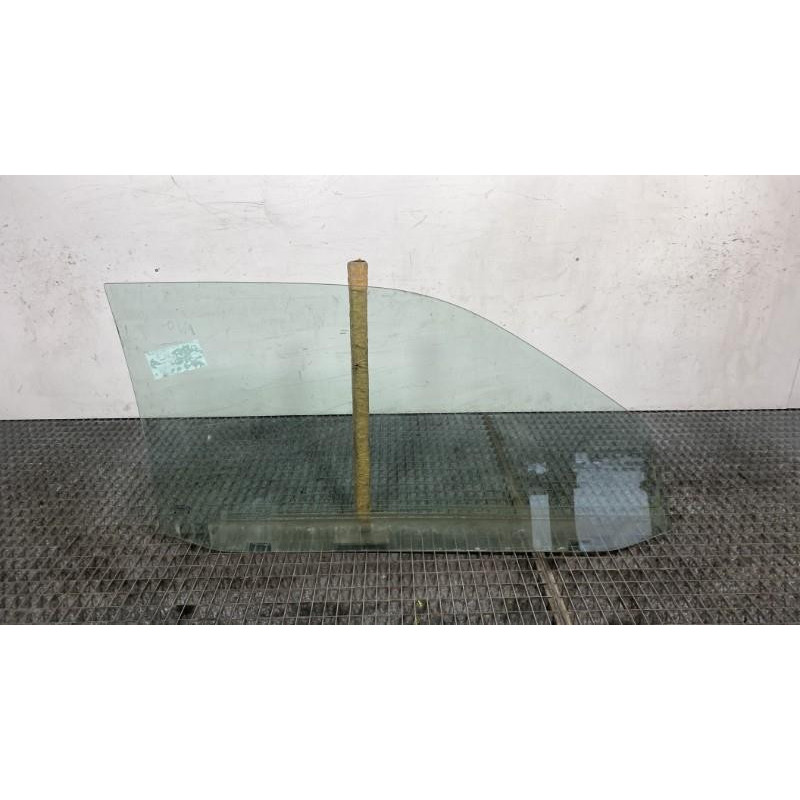 Vitre avant gauche SEAT IBIZA 2 Photo n°3