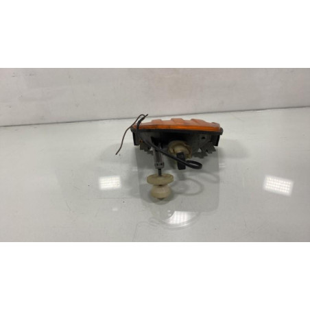 Optique avant secondaire gauche (feux)(clignotant) MERCEDES 190 W201