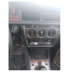 Optique avant secondaire gauche (feux)(clignotant) MERCEDES 190 W201