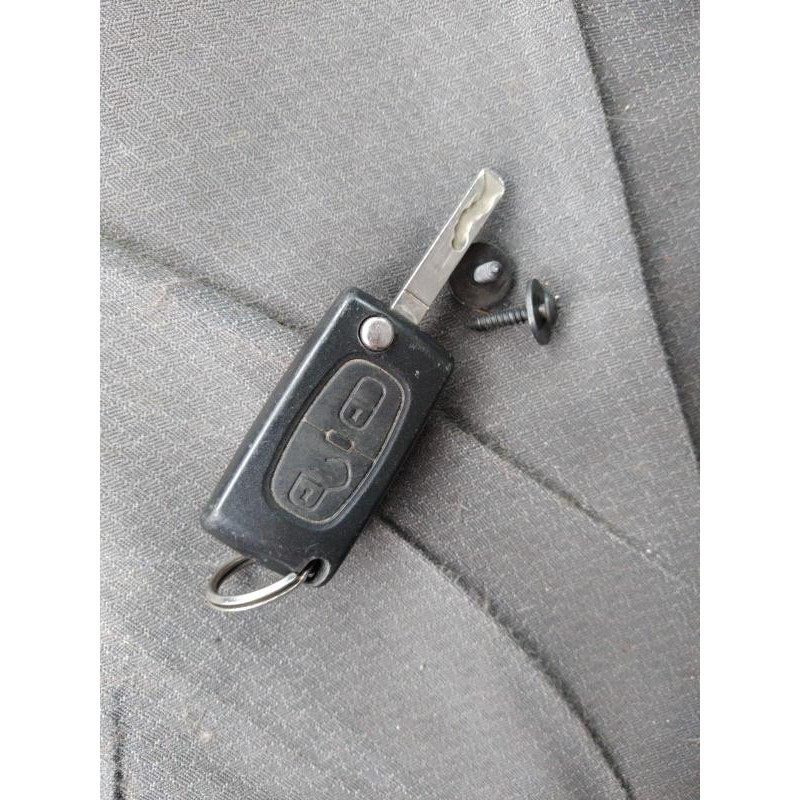 Vitre avant gauche PEUGEOT PARTNER 2 Photo n°8