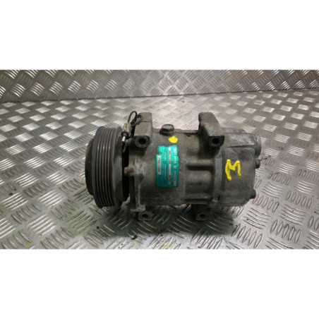 Compresseur clim RENAULT LAGUNA 1