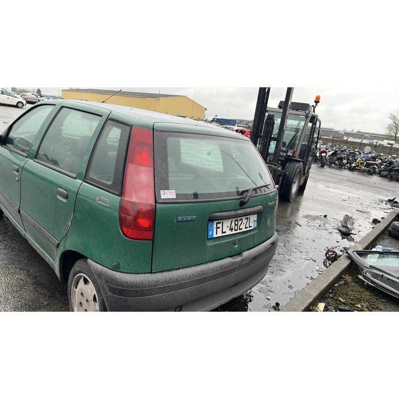 Serrure de coffre FIAT PUNTO 1 Photo n°5