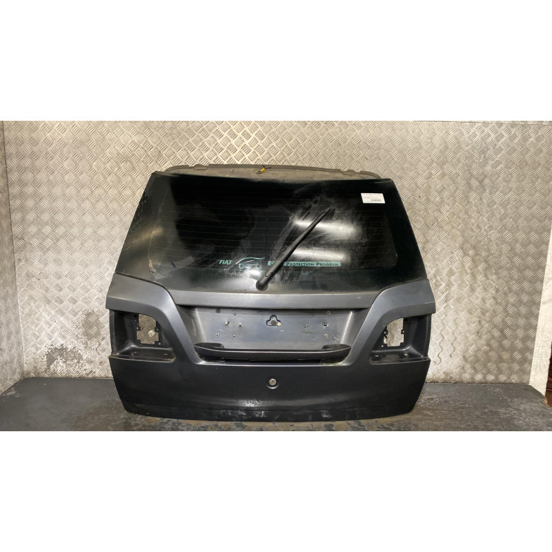 Malle/Hayon arriere FIAT STILO Photo n°4