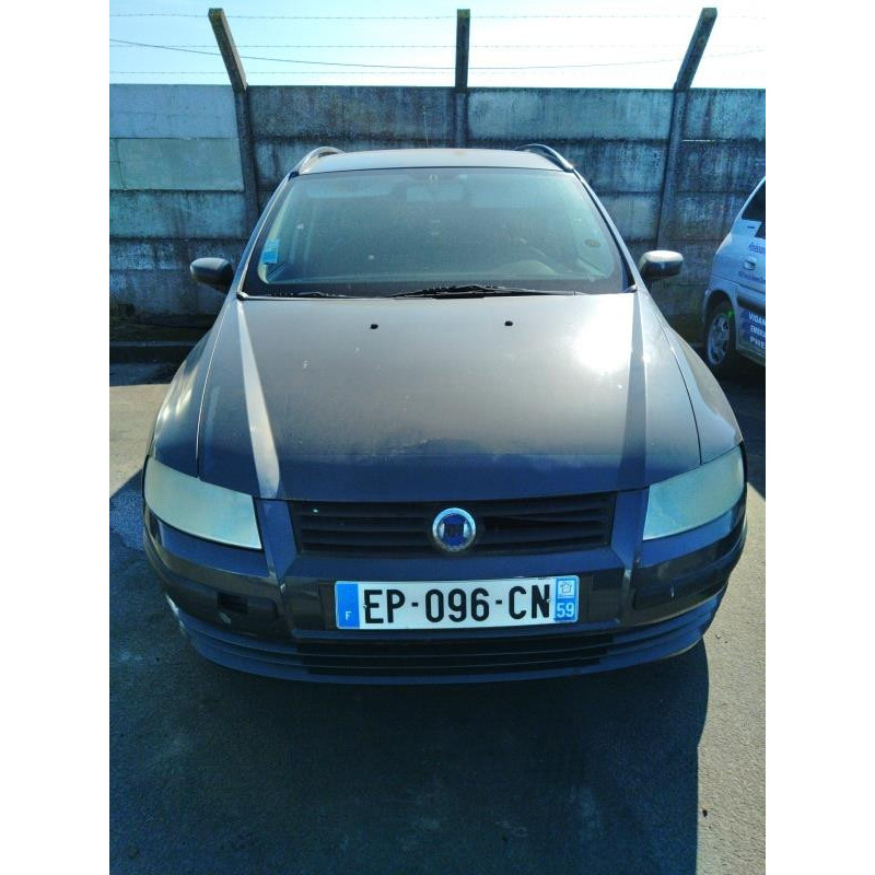Feu arriere secondaire gauche (feux) FIAT STILO Photo n°8
