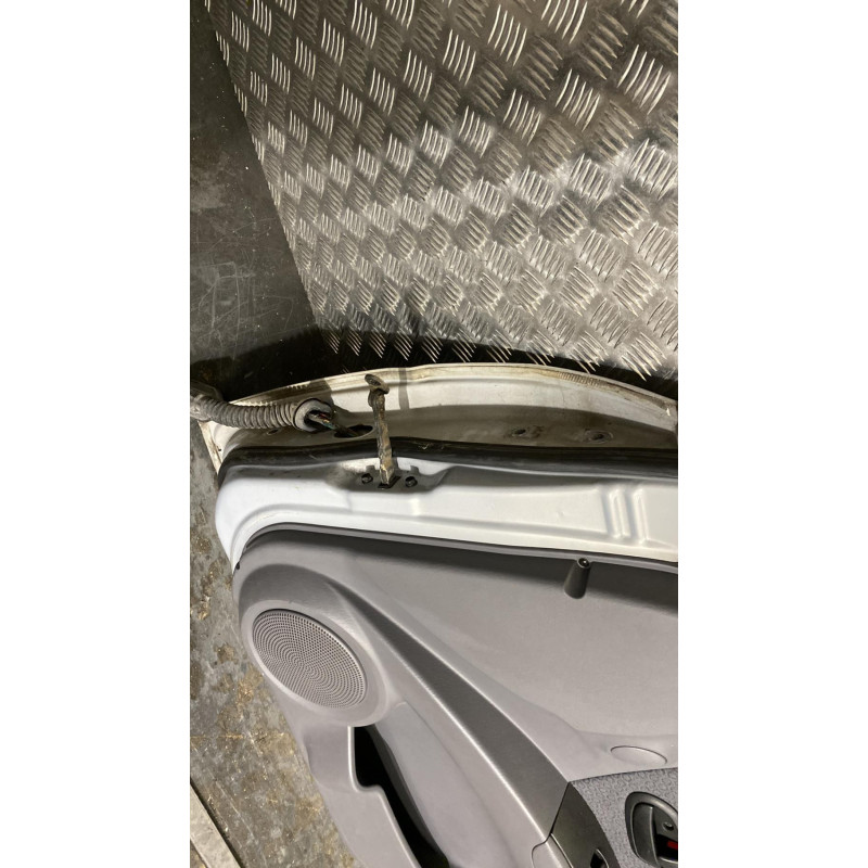 Porte avant droit HYUNDAI MATRIX Photo n°1