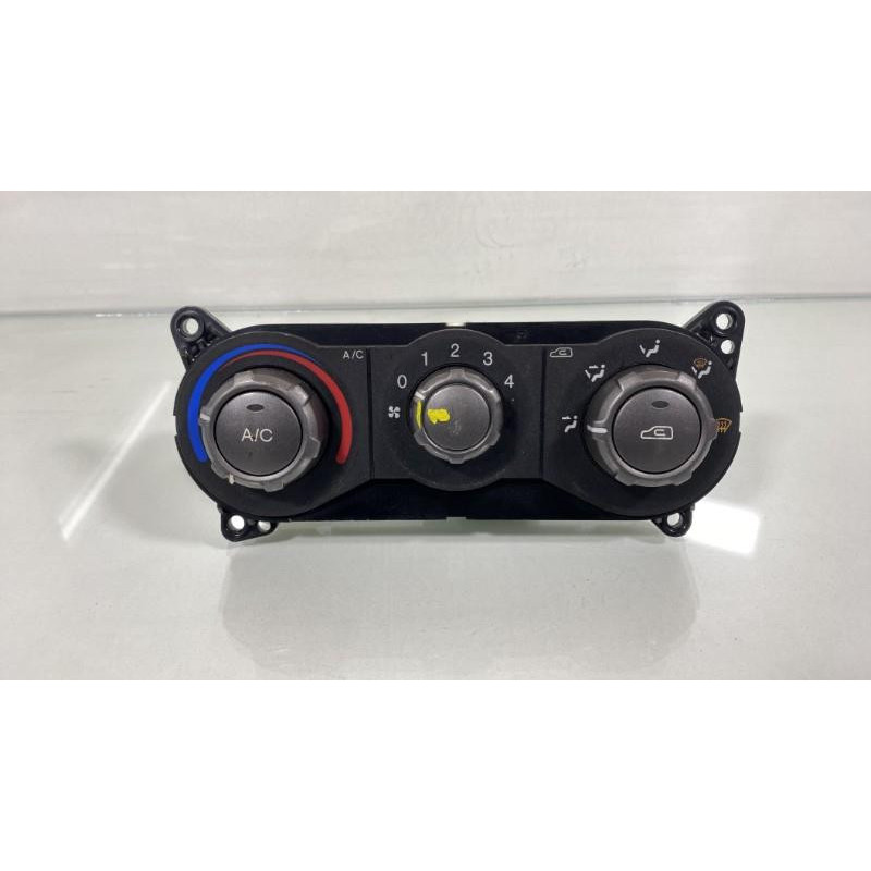 Commande chauffage HYUNDAI MATRIX Photo n°1