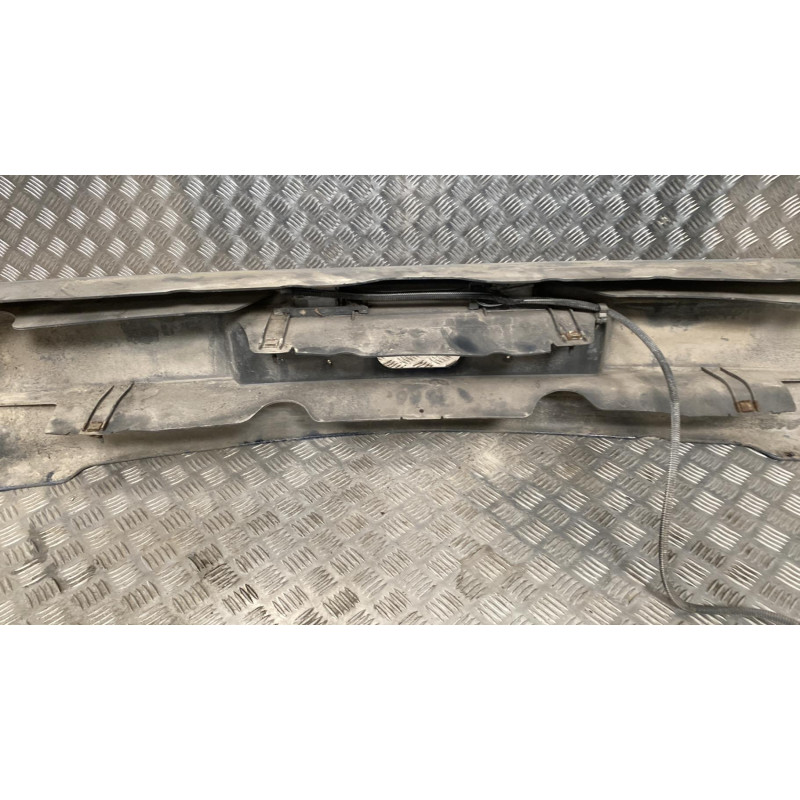 Pare choc arriere RENAULT CLIO 1 Photo n°3