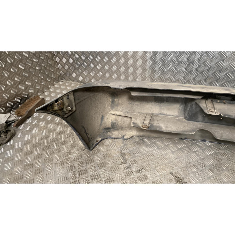 Pare choc arriere RENAULT CLIO 1 Photo n°4