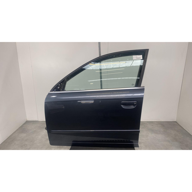 Porte avant gauche AUDI A4 2 Photo n°1