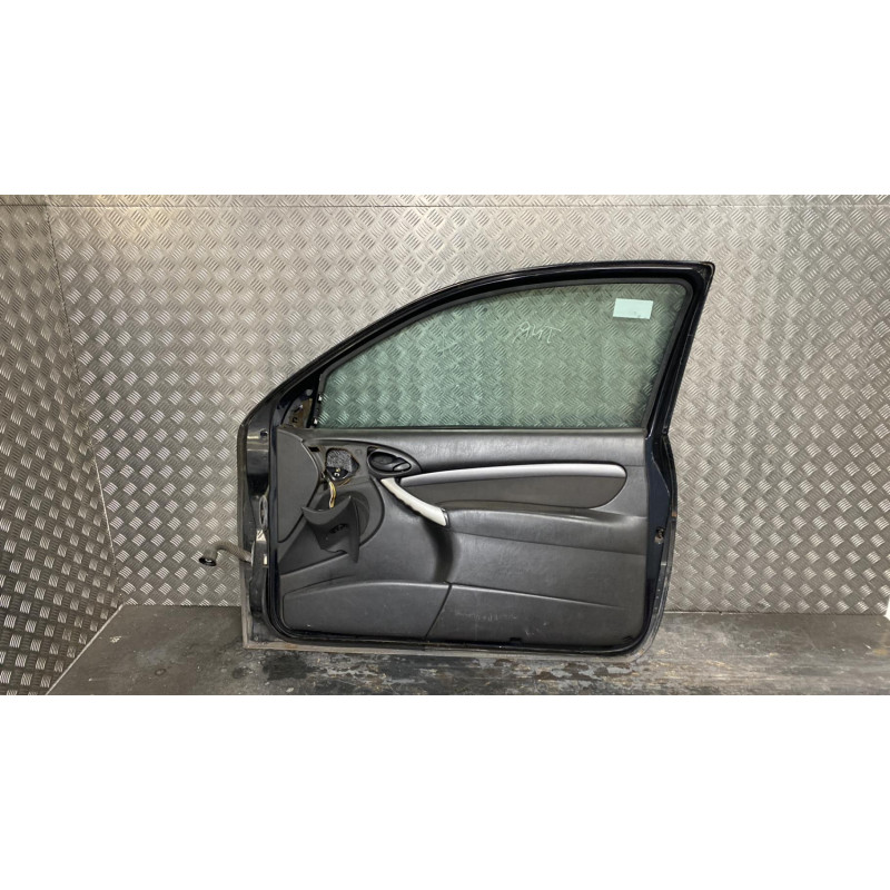 Porte avant droit FORD FOCUS 1 Photo n°3